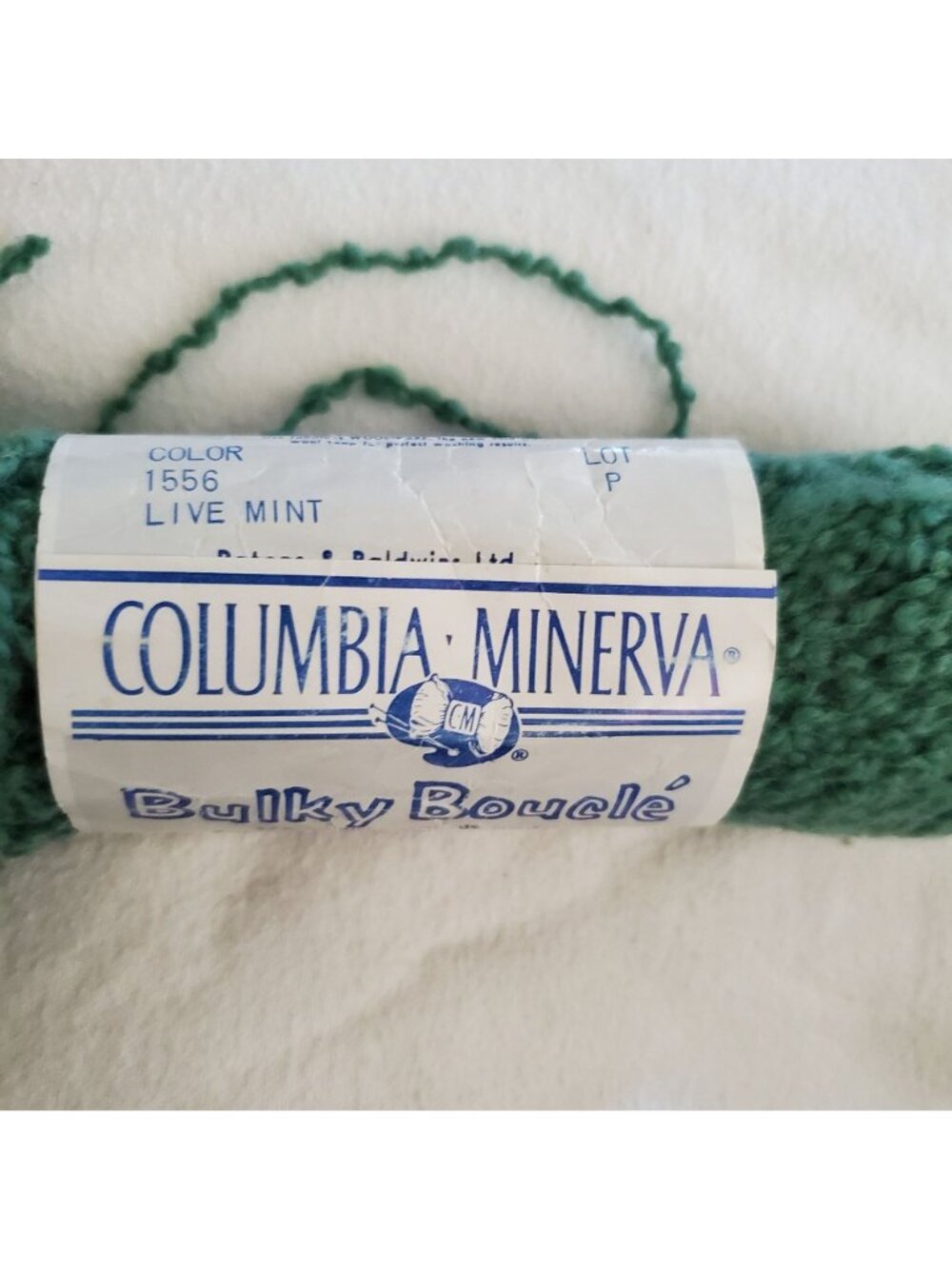 Columbia Minerva Bulky Boucle Yarn 1556 Live Mint Virgin Wool Nylon - Picture 8 of 10
